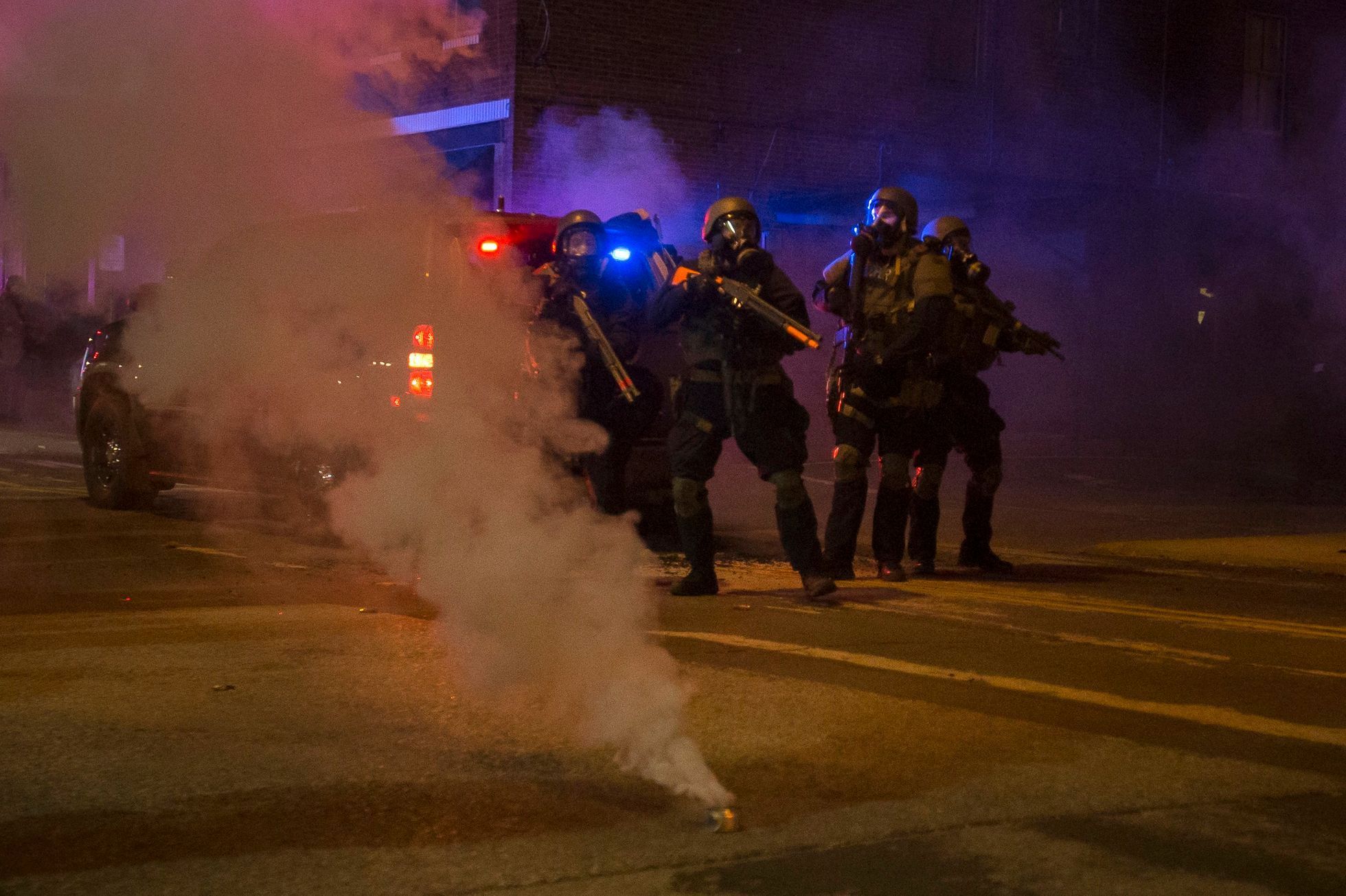 Zásah policie ve Fergusonu.
