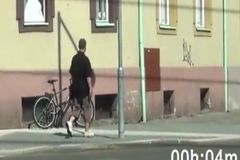 Video: Nezamknuté kolo? V Hradci bylo pryč za 4 minuty