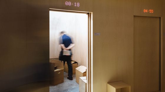 V inscenaci souboru Rimini Protokoll lidé vyprávějí, jak se chystají na smrt