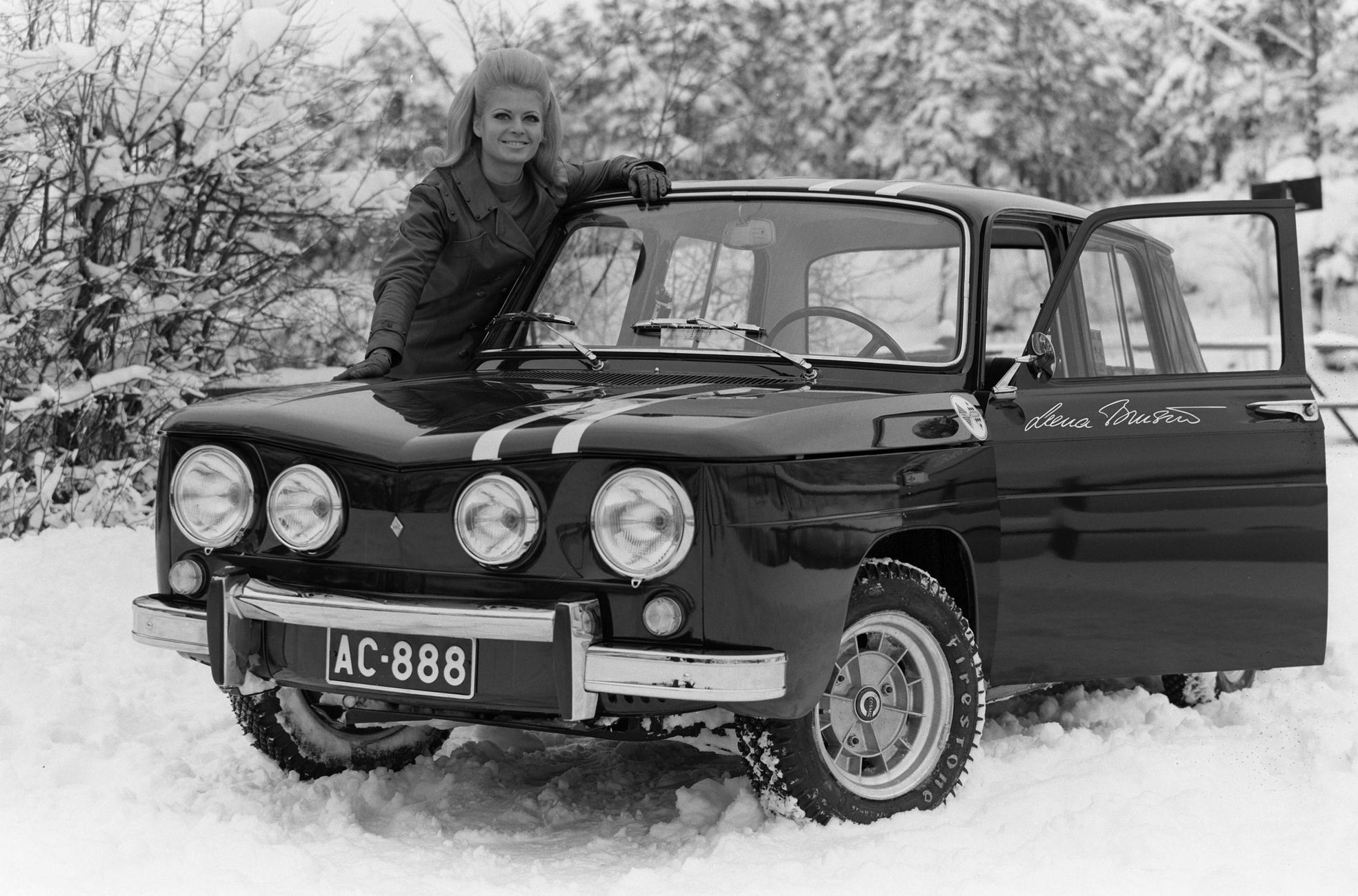 Renault 8 historie