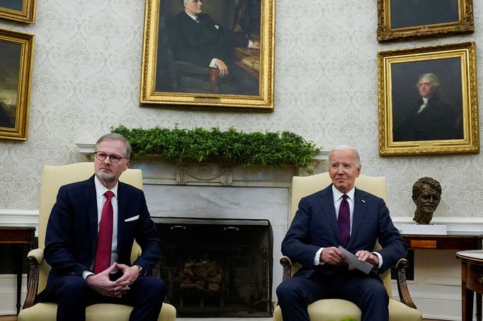 Českého premiéra Petra Fialu přijal v Oválné pracovně Bílého domu americký prezident Joe Biden.