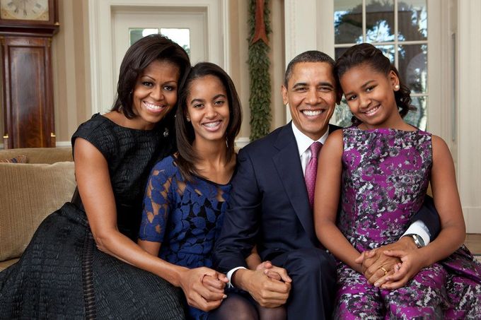 Zleva: Michelle, Malia, Barack a Sascha Obamovi