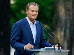 V Polsku prosadil podobný zákon premiér Donald Tusk.