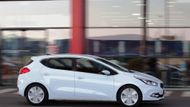 19. příčka patří vozu Kia Cee´d. Na Slovensku vyráběný model se nabízí ve třech karosářských variantách, v Česku se jich od ledna do dubna prodalo 749 kusů.