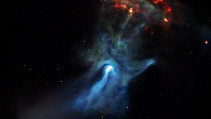 NASA ve vesmíru vyfotila obří ruku