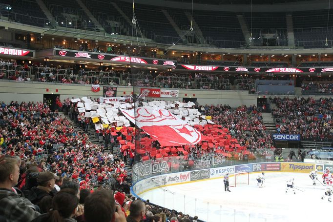 Hokej, extraliga, Slavia - Kladno: fanoušci Slavie, choreografie