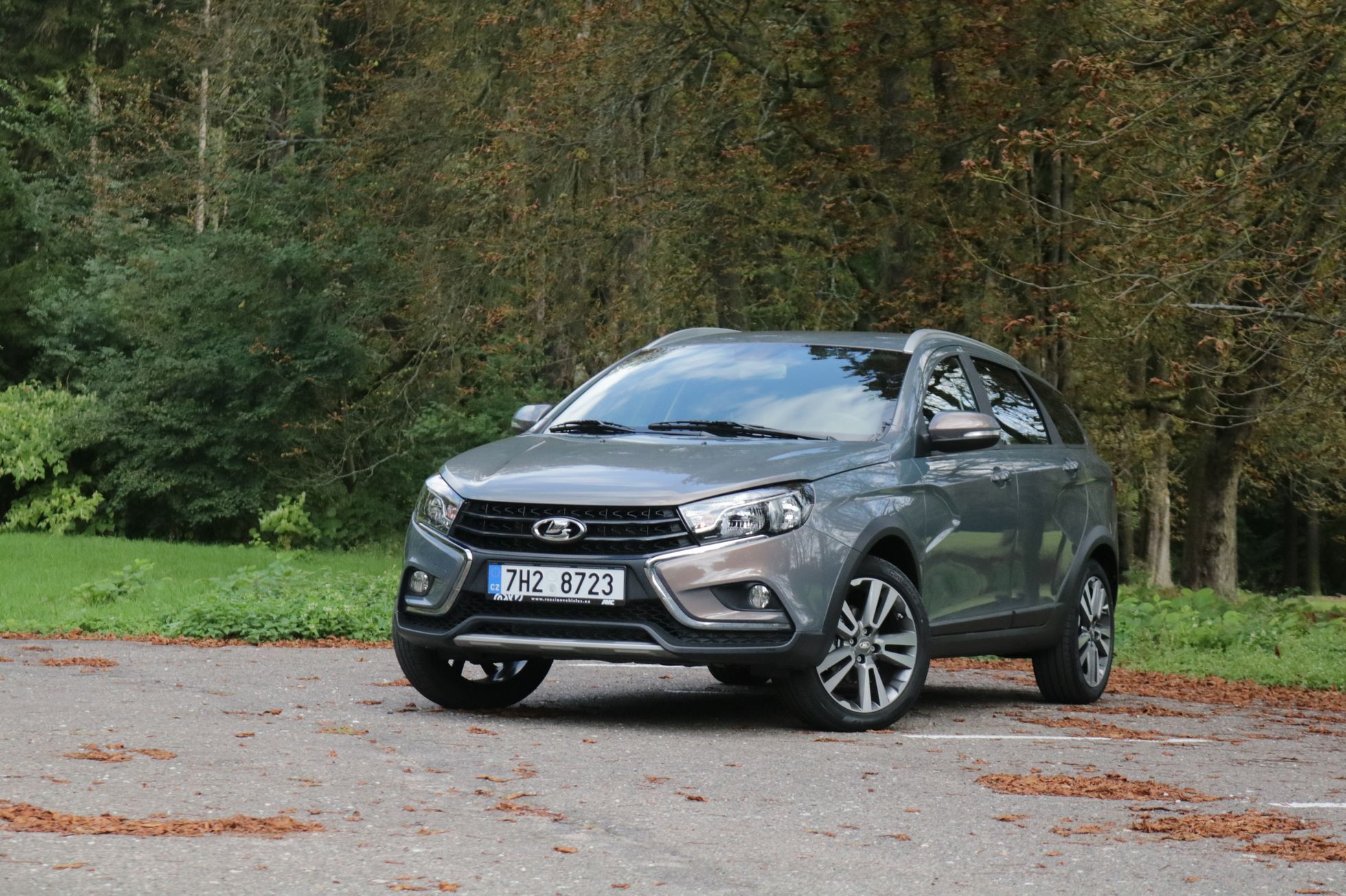 UAZ Patriot a Buchanka, Hunter, Lada Vesta Cross, ruské stroje