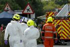 Počet obětí nehody stíhačky v Anglii stoupá, zemřelo 11 lidí