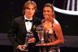 Nejlepšími hráči světa podle FIFA se stali Luka Modrič a mezi ženami už pošesté Brazilka Marta.