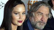 Ve vítězném snímku hráli Robert De Niro a Jennifer Lawrence.