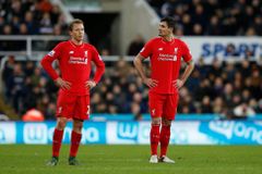 Kloppovo venkovní kouzlo zrušil Newcastle, Liverpool potopil vlastní gól Škrtela