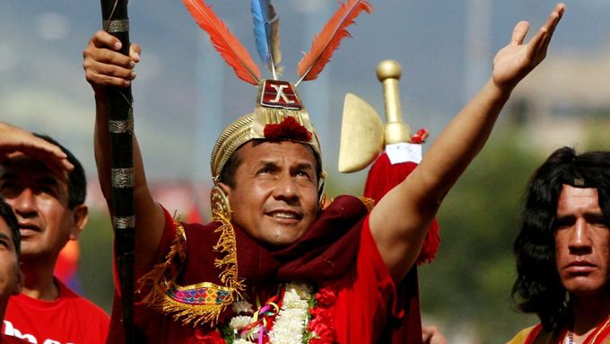 Nejpravděpodobnější vítěz dnešního kola prezidentských voleb v Peru Ollanta Humala. Pro Peruánce by byl nejspíš takovým lidovým prezidentem, jakým je pro Bolívijce Evo Morales
