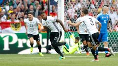 Euro 2016, Německo-Slovensko: Jerome Boateng  slaví gól na 1:0