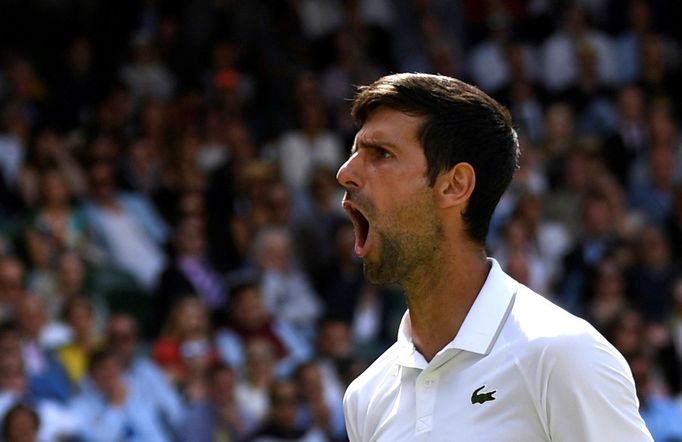 Novak Djokovič v prvním kole Wimbledonu.