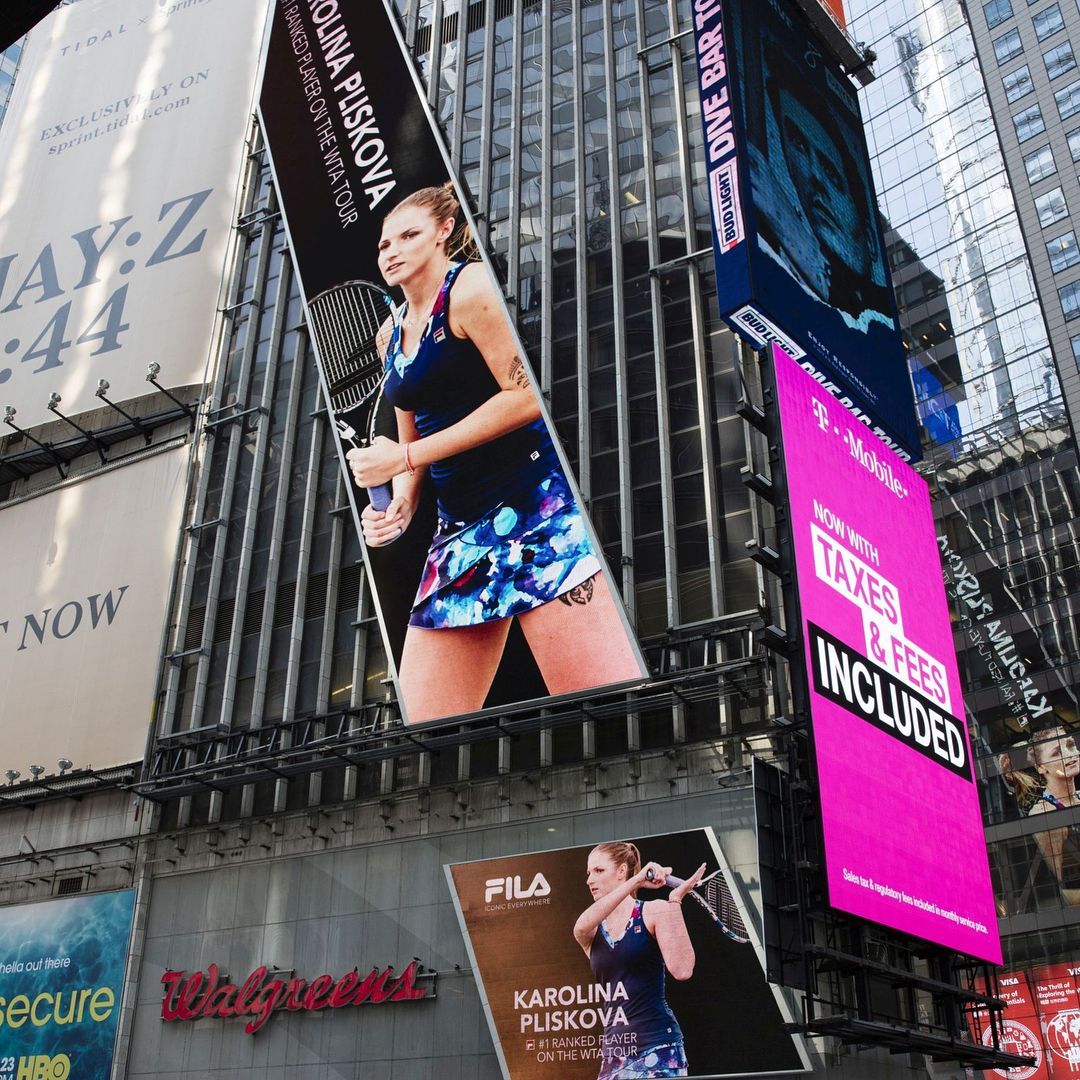 Karolína Plíšková v reklamní kampani Fila na Times Square