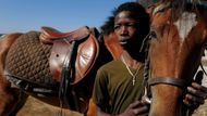 Zatím s Raissou Betty pouze trénuje, ale v budoucnu by se v jejím sedle měl objevit  na prestižních senegalských dostizích.