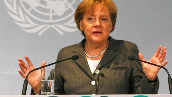 Angela Merkelová při proslovu týkajícím se Mezinárodního roku biodiverzity v Berlíně.