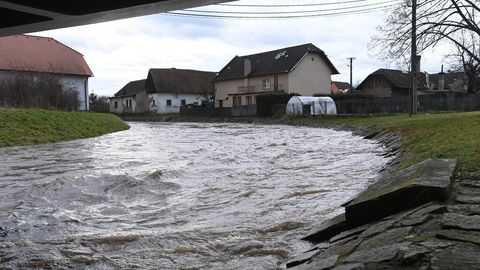 Meteorologové varují před extrémními srážkami. Ministr svolal mimořádný brífink