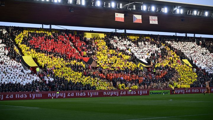 Eden viděl choreo, které obletí fotbalový svět. Pak Vorlický vystřelil Slavii výhru; Zdroj foto: ČTK
