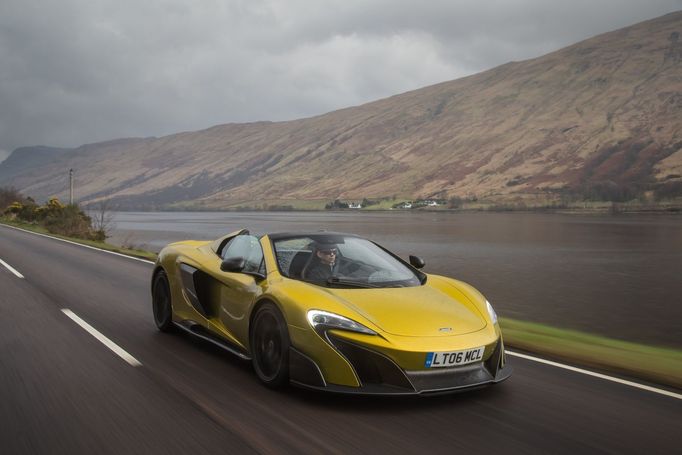 Top auta fotbalistů: McLaren 675LT Spider