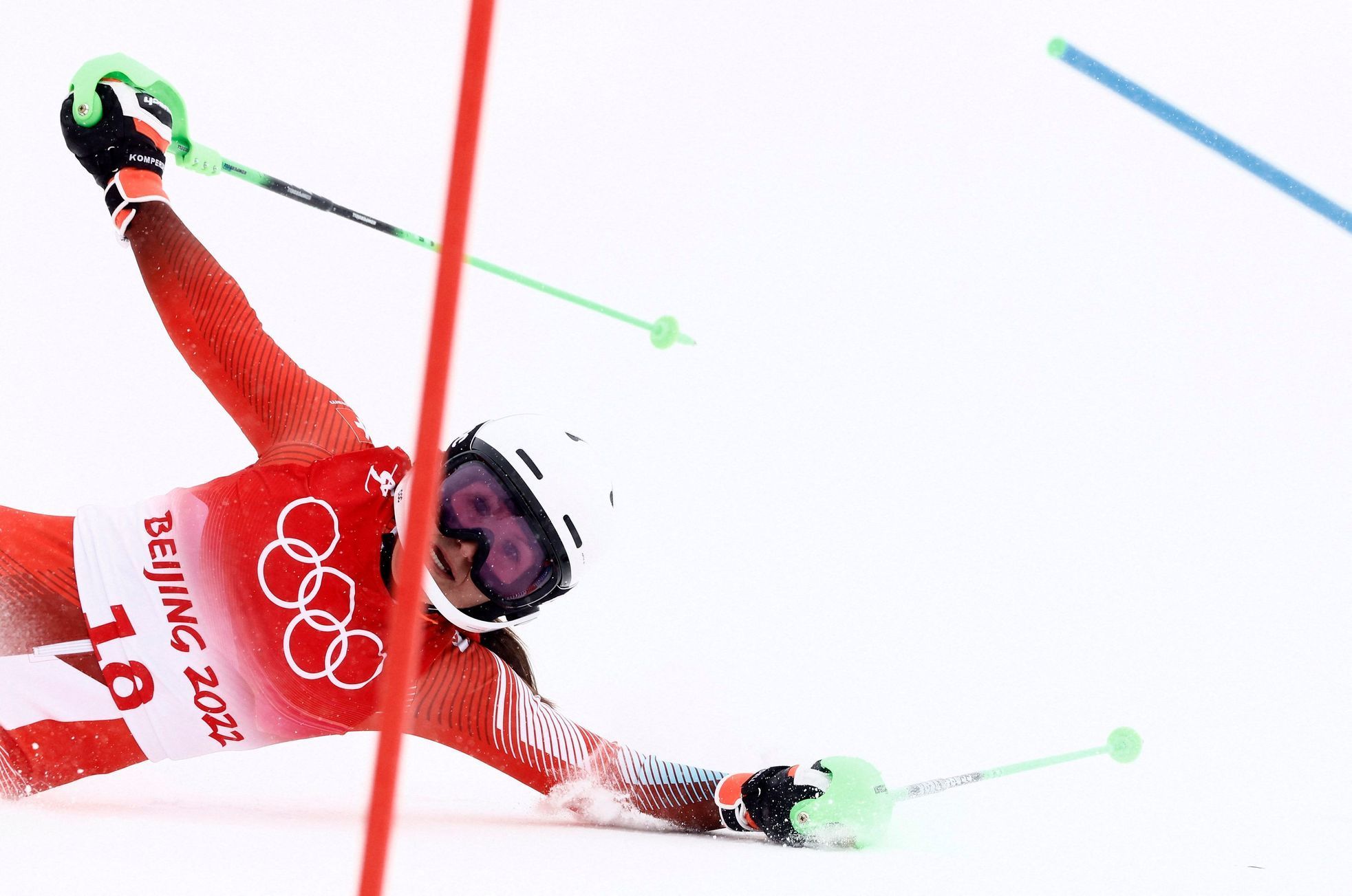 Priska Nuferová padá v kombinačním slalomu na ZOH 2022 v Pekingu