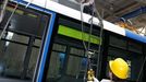 Společnost Inekon dodala know-how. Zaměstnanci Dopravního podniku Ostrava tramvaje kompletují