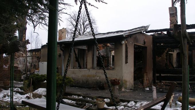 Torzo ohořelého domku