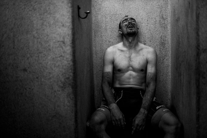 Kristof Ramon: fotografie z knihy The Art of Suffering, která pojednává o brutální kráse silniční cyklistiky