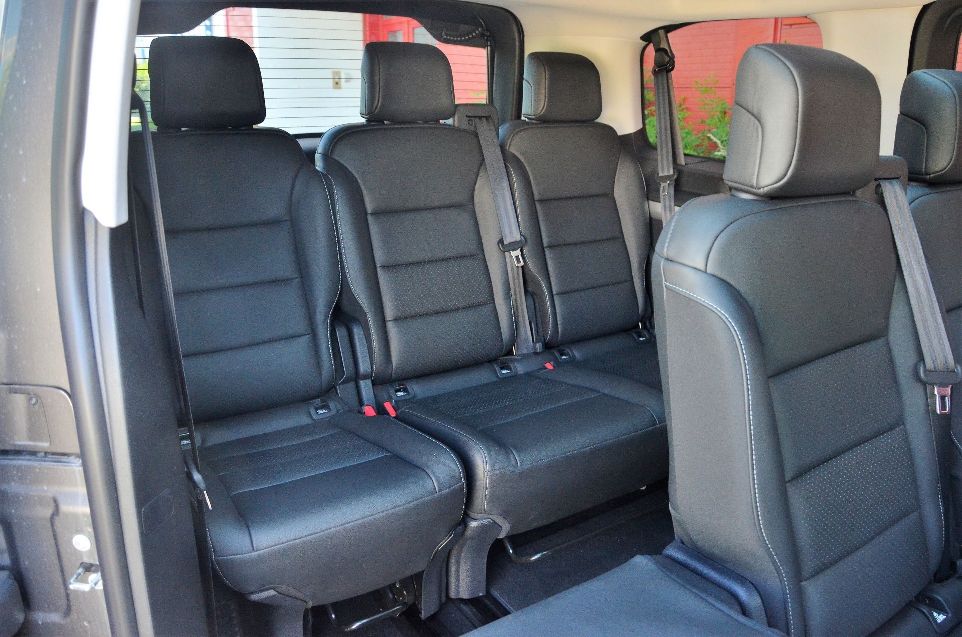 Peugeot e-Traveller