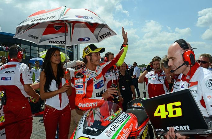 Valentino Rossi se s Ducati rozloučil po dvou letech, během kterých nevyhrál jediný závod.