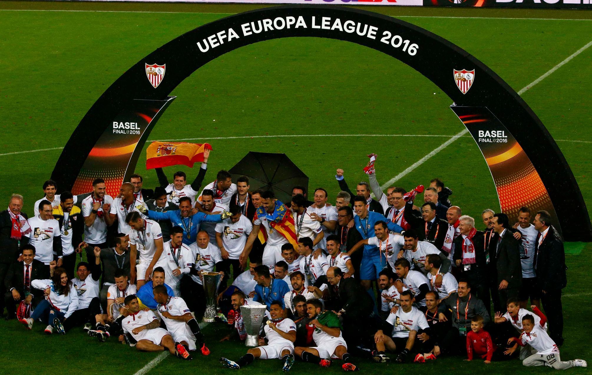 Liverpool - Sevilla. Finále Evropské ligy v Basileji 2016