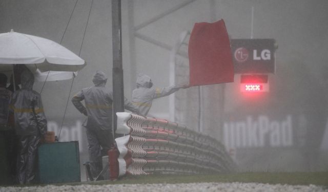 Červená vlajka v Sepangu