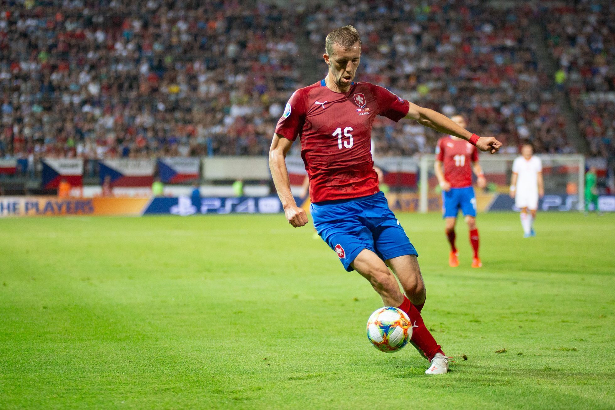 Tomáš Souček v kvalifikaci ME 2020 Česko - Černá Hora.