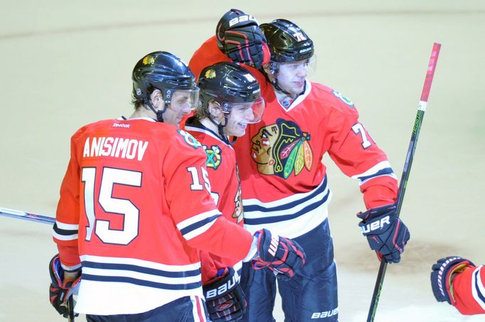 Patrick Kane a Arťom Panarin