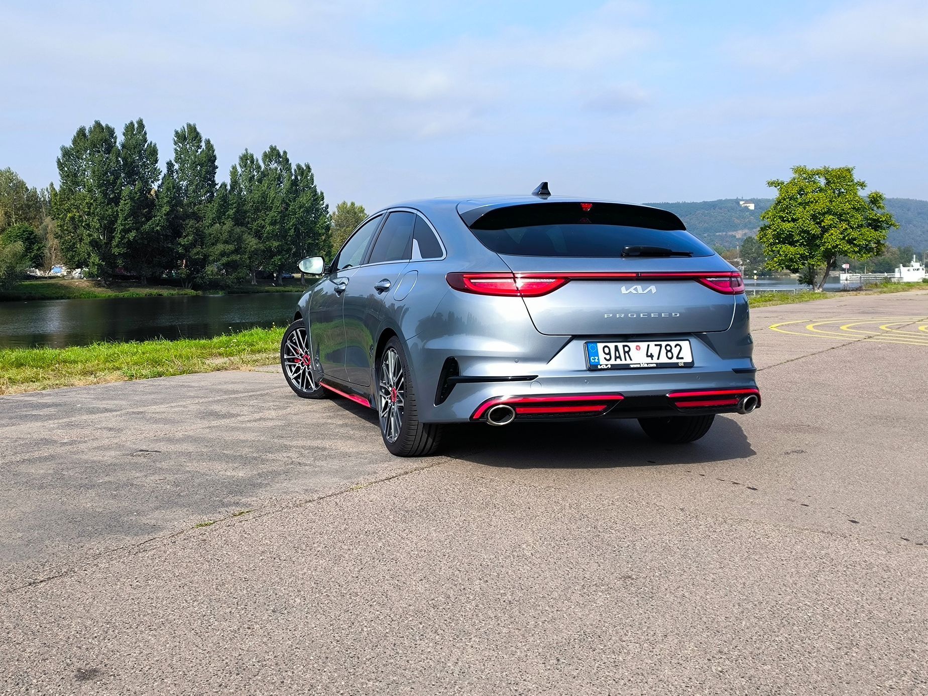 Kia EV6 GT a Kia Proceed 2023