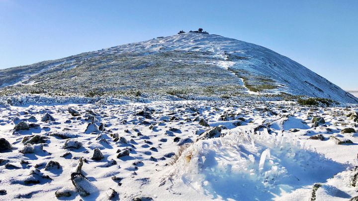 Sněžku zasáhl orkán o rychlosti přes 134 kilometrů za hodinu, oba úseky lanovky stojí; Zdroj foto: Petr Paseka