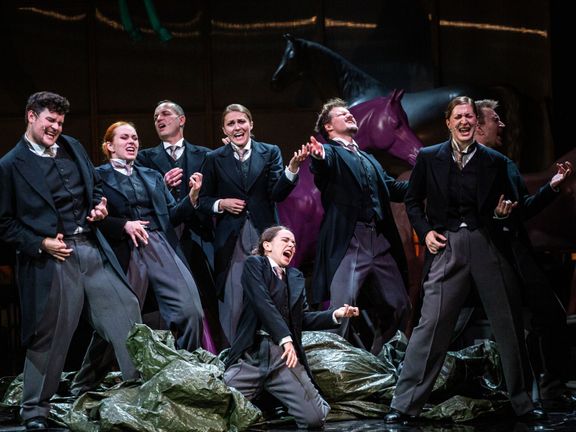 "Diváci uvidí na jevišti osm herců a hereček, z nich každý vytváří nějakou část Masarykovy osobnosti," říká režisér Dodo Gombár.