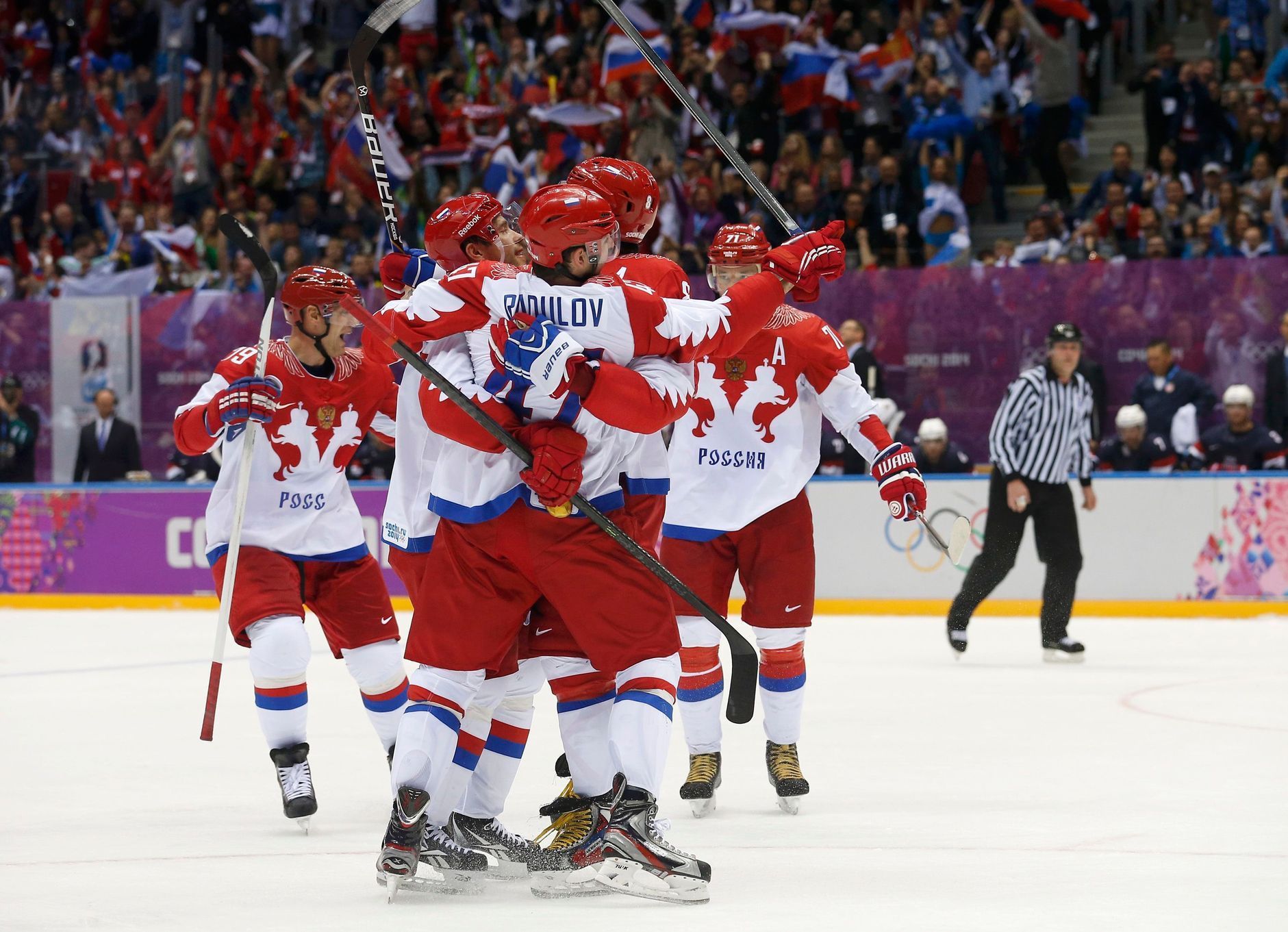 Rusko - USA: Rusové slaví gól Dacjuka na 2:2