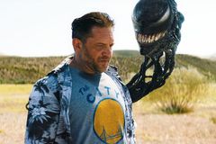 Recenze: Marvelovskému světu zvoní umíráček. Venom 3 ale není špatná komedie