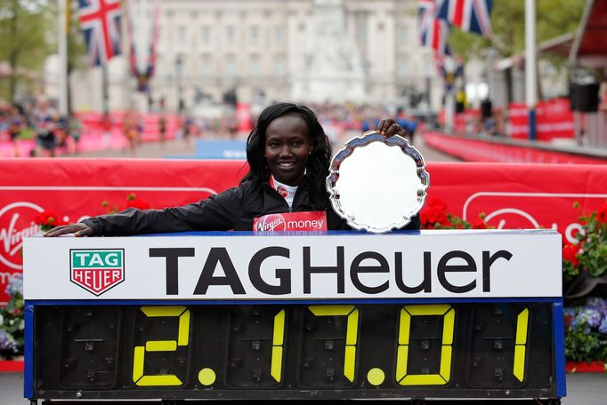 Mary Keitanyová zaběhla v Londýně světový rekord v čistě ženském maratonu.