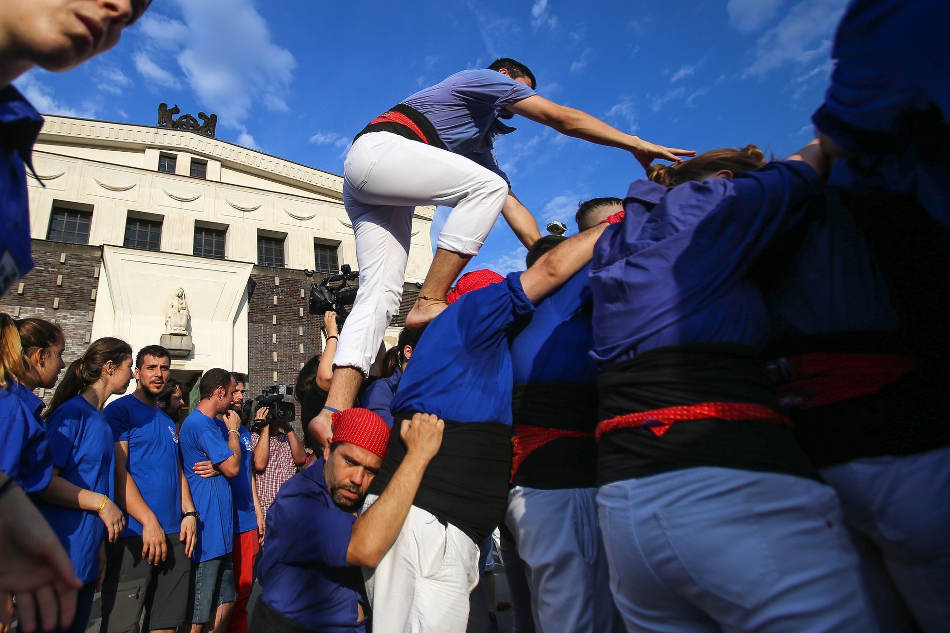 Katalánské lidské věže na náměstí Jiřího z Poděbrad, Castell, Praha