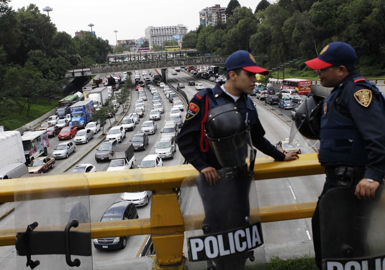 Mexico City - policie - provoz