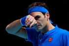 Federer se rozplakal při rozhovoru. Odhalil, že pracovat ho přinutila tragická smrt