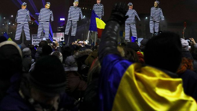 Rumuni žádají demisi celé vlády nebo alespoň některých jejích ministrů.