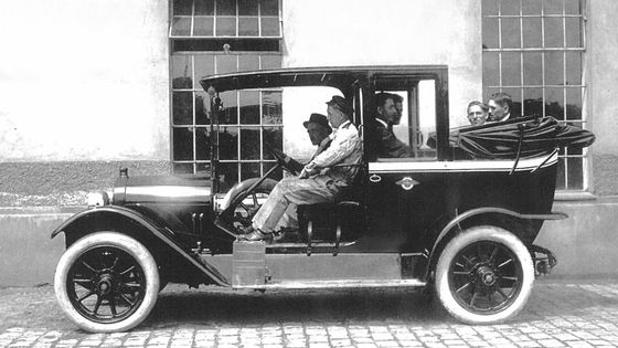 Průřez historií automobilky Praga