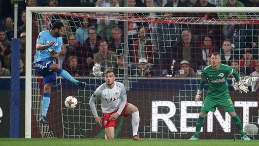 fotbal, Evropská liga 2017/2018, Salcburk - Marseille, rozhodující gól Rolanda v prodloužení