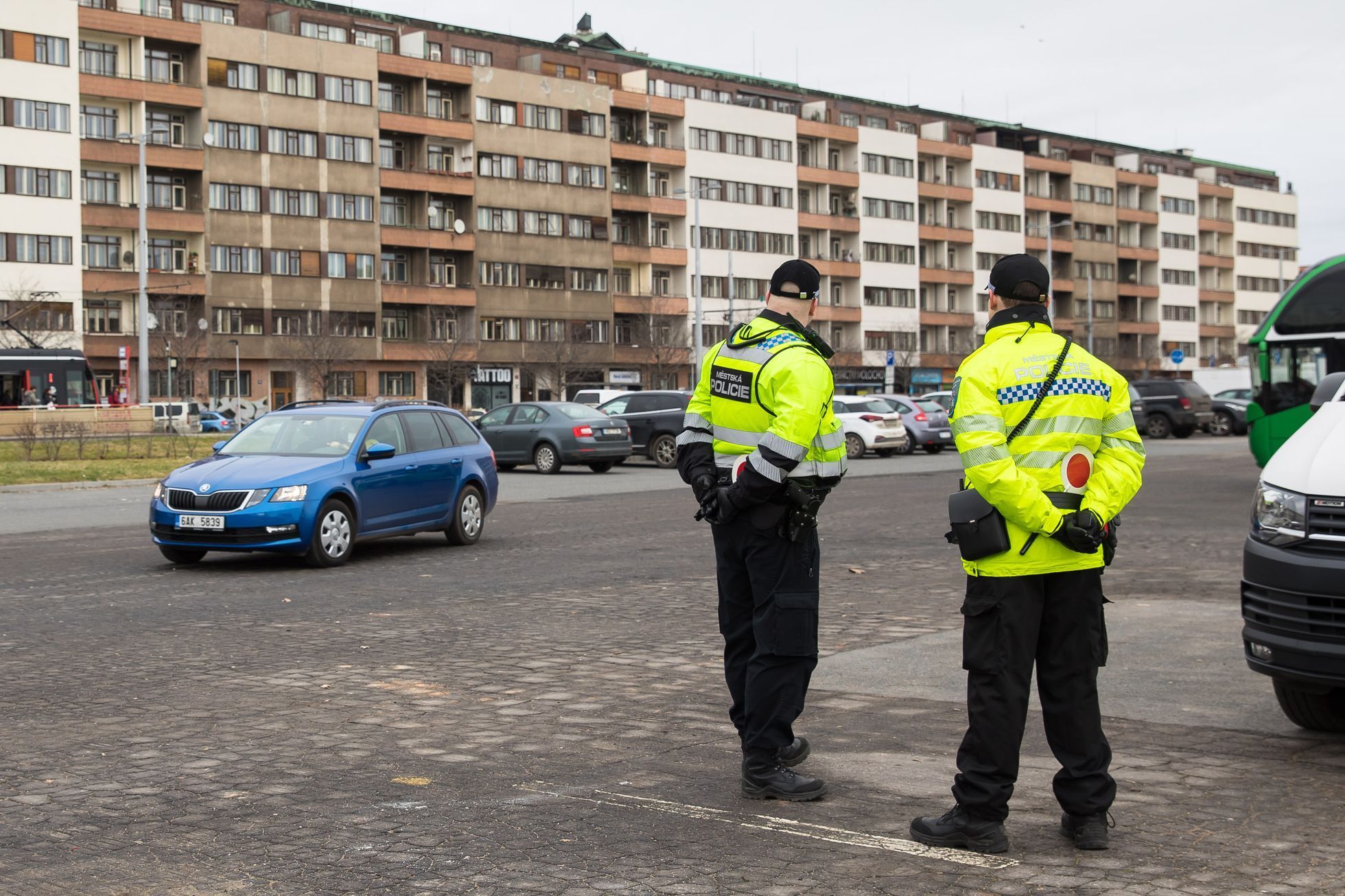 Prezidentské volby 2023, karanténa, izolace, covid, volby z auta