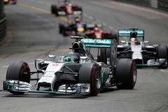 F1 ŽIVĚ: V Monaku vyhrál Rosberg, Hamilton udržel 2. místo