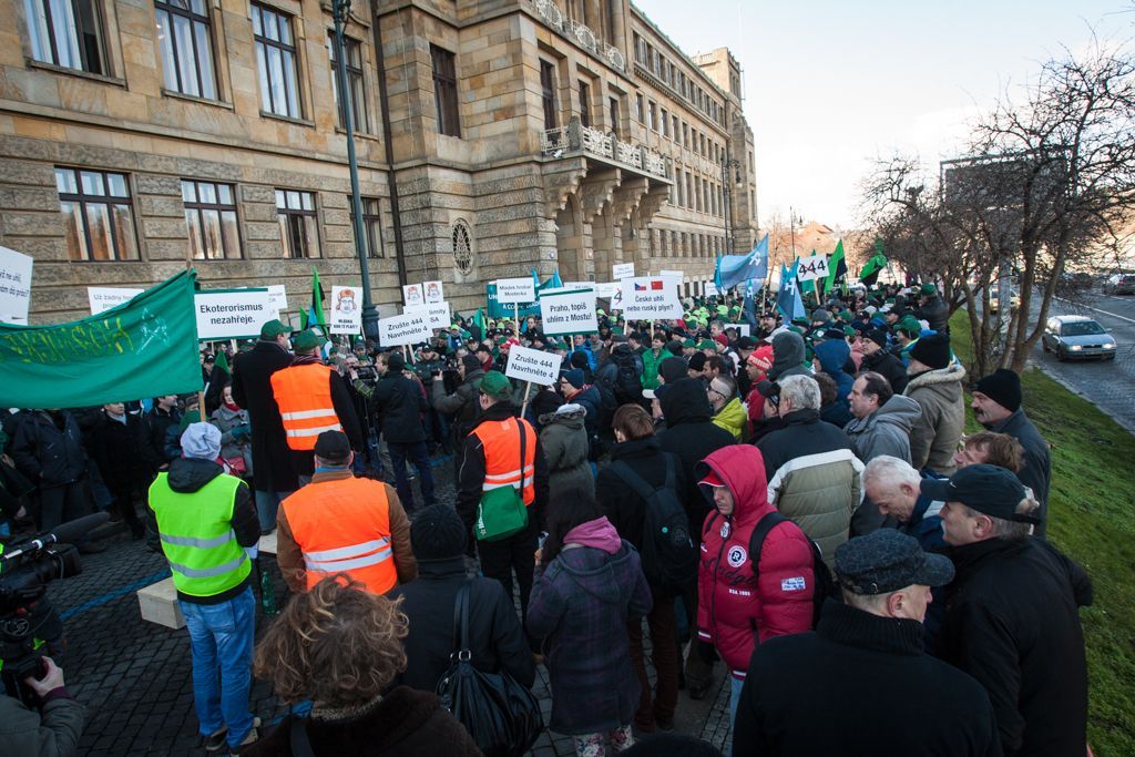 Demonstrace za prolomení těžebních limitů