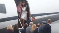 Britský princ William s manželkou Kate v pondělí zahájili čtyřdenní cestu do Polska a Německa.